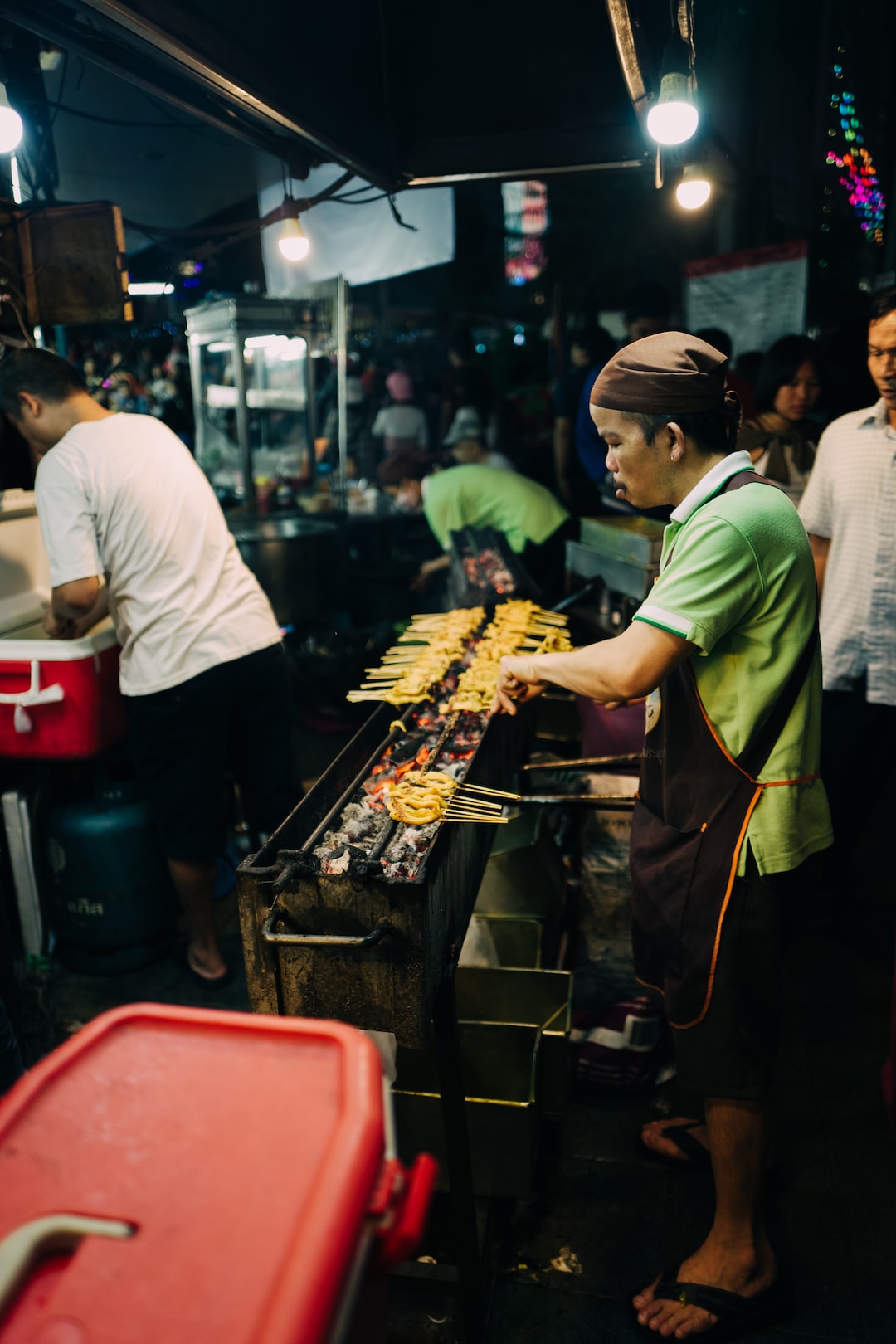 The Asian Street Food Scene and Its Global Presence