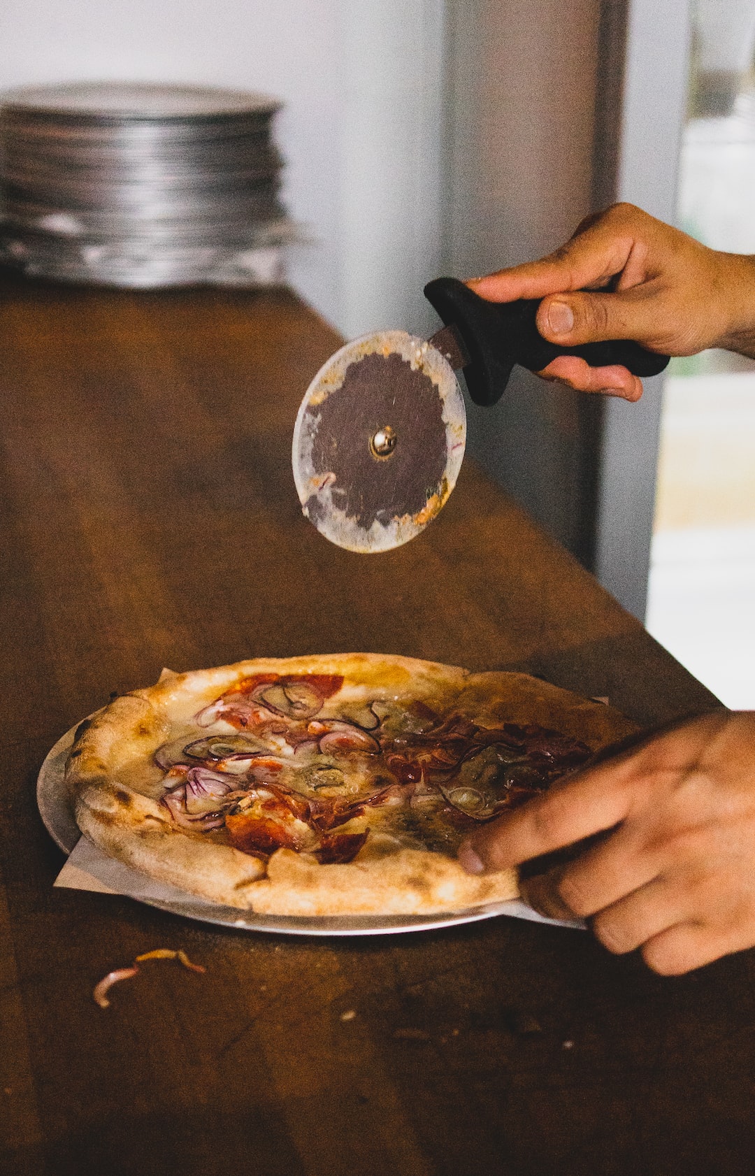 Exploring the Origins and Development of Italian Pizza